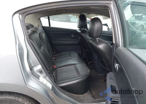 2010 Nissan Sentra 2.0Sl z USA, uszkodzony, nr VIN 3N1AB6AP3AL663017